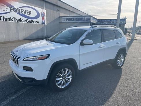 Used 2016 Jeep Cherokee Limited image 4