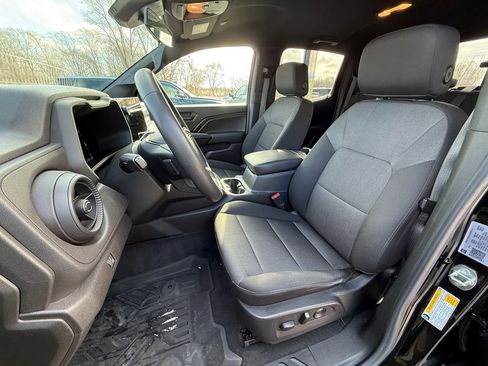 Certified 2023 Chevrolet Colorado Trail Boss w/ LPO, Dark Essentials Package image 19