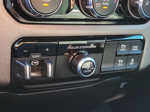 Used 2025 RAM 1500 Classic Warlock AWD/4WD image 23