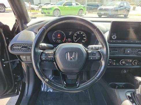 Used 2024 Honda HR-V Sport image 25