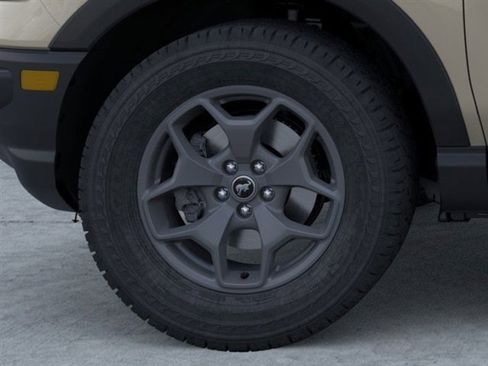 Used 2024 Ford Bronco Sport Badlands image 19