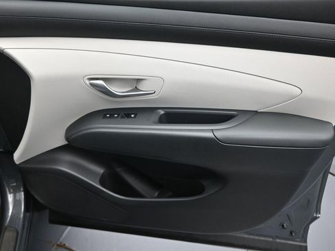 New 2025 Hyundai Tucson SE image 29