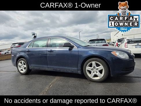 Used 2010 Chevrolet Malibu LS image 3