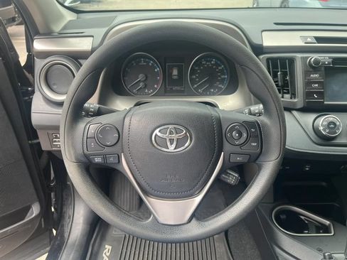 Used 2018 Toyota RAV4 LE w/ All Weather Liner Package AWD/4WD image 18