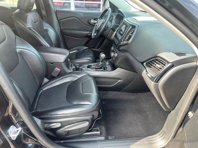 Used 2020 Jeep Cherokee Latitude Plus AWD/4WD image 15