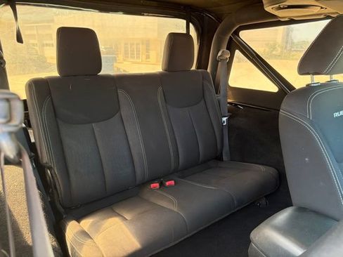 Used 2014 Jeep Wrangler Rubicon w/ Power Convenience Group AWD/4WD image 14