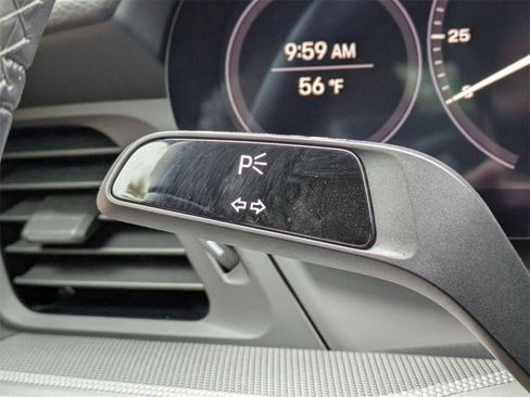 Used 2024 Porsche 911 Carrera w/ Premium Package image 26