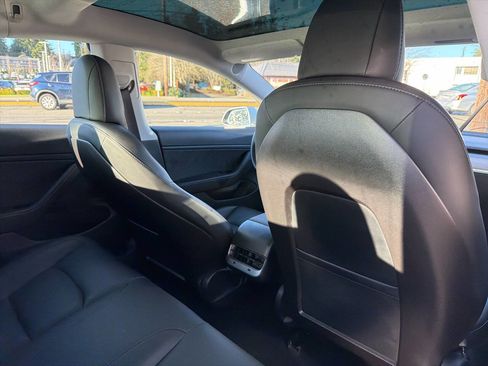 Used 2018 Tesla Model 3 Long Range image 24