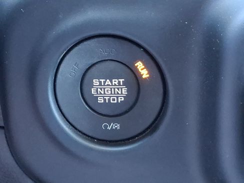 Used 2023 Jeep Wrangler Unlimited Sahara w/ Cold Weather Group AWD/4WD image 24