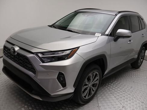 Certified 2025 Toyota RAV4 Limited w/ Advanced Technology Package AWD/4WD image 2