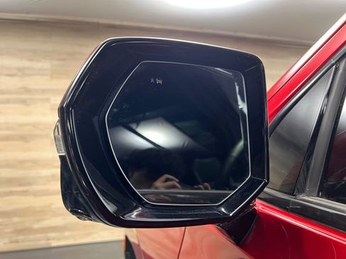 Used 2023 Chevrolet Tahoe Z71 w/ Luxury Package image 31