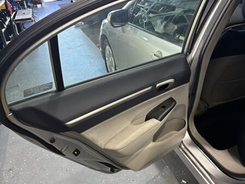 Used 2008 Honda Civic Hybrid Sedan image 6