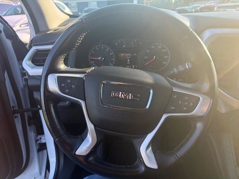 Used 2019 GMC Acadia SLE FWD image 18