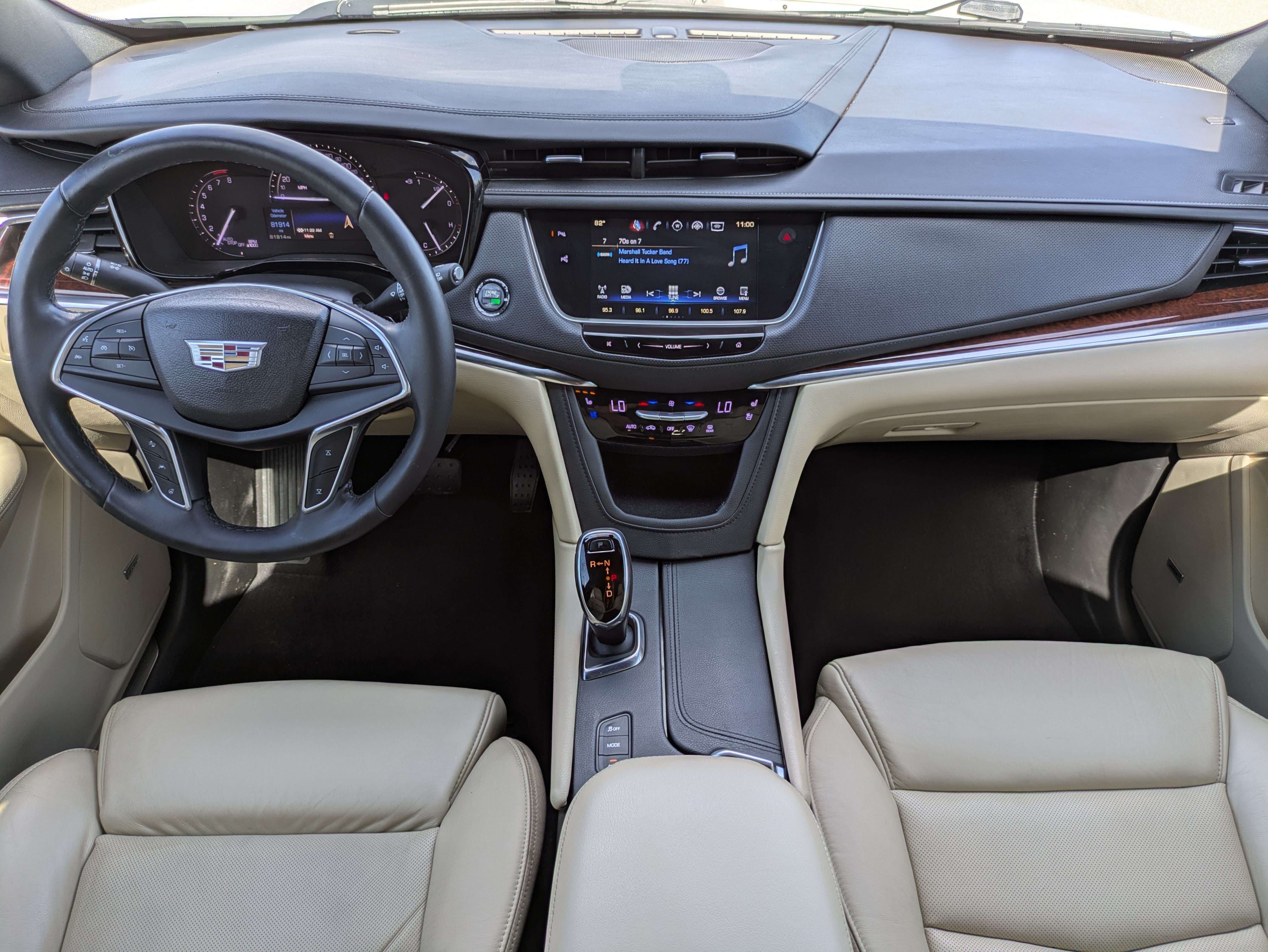 Used 2017 Cadillac XT5 Premium Luxury w/ Driver Assist Package AWD/4WD image 15