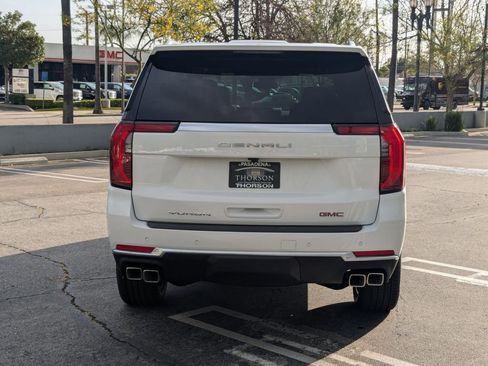 New 2026 GMC Yukon Denali w/ Sun & Power Step Package image 5