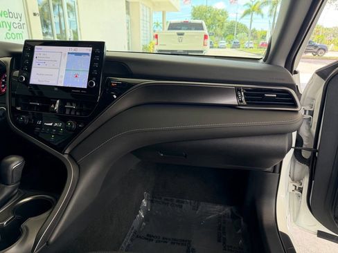 Used 2022 Toyota Camry XSE w/ Navigation Package FWD image 24