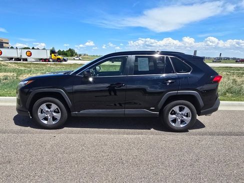 Used 2025 Toyota RAV4 LE AWD/4WD image 2