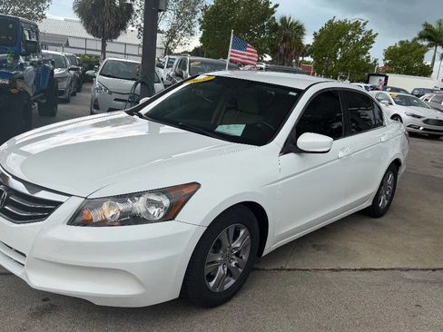 Used 2012 Honda Accord LX image 1
