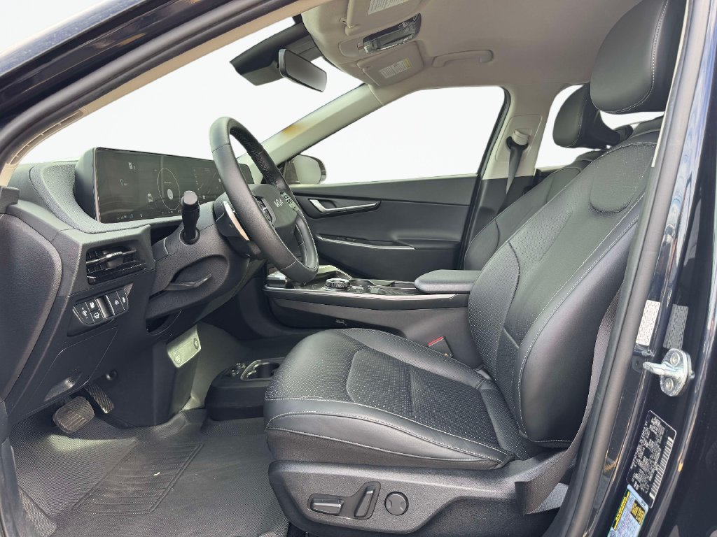 Certified 2022 Kia EV6 Wind AWD/4WD image 15