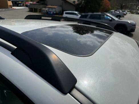 Used 2014 Subaru Crosstrek 2.0i Limited image 5