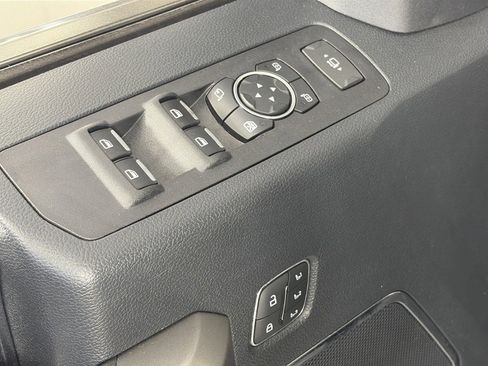 Certified 2022 Ford F350 Platinum w/ FX4 Off-Road Package image 26