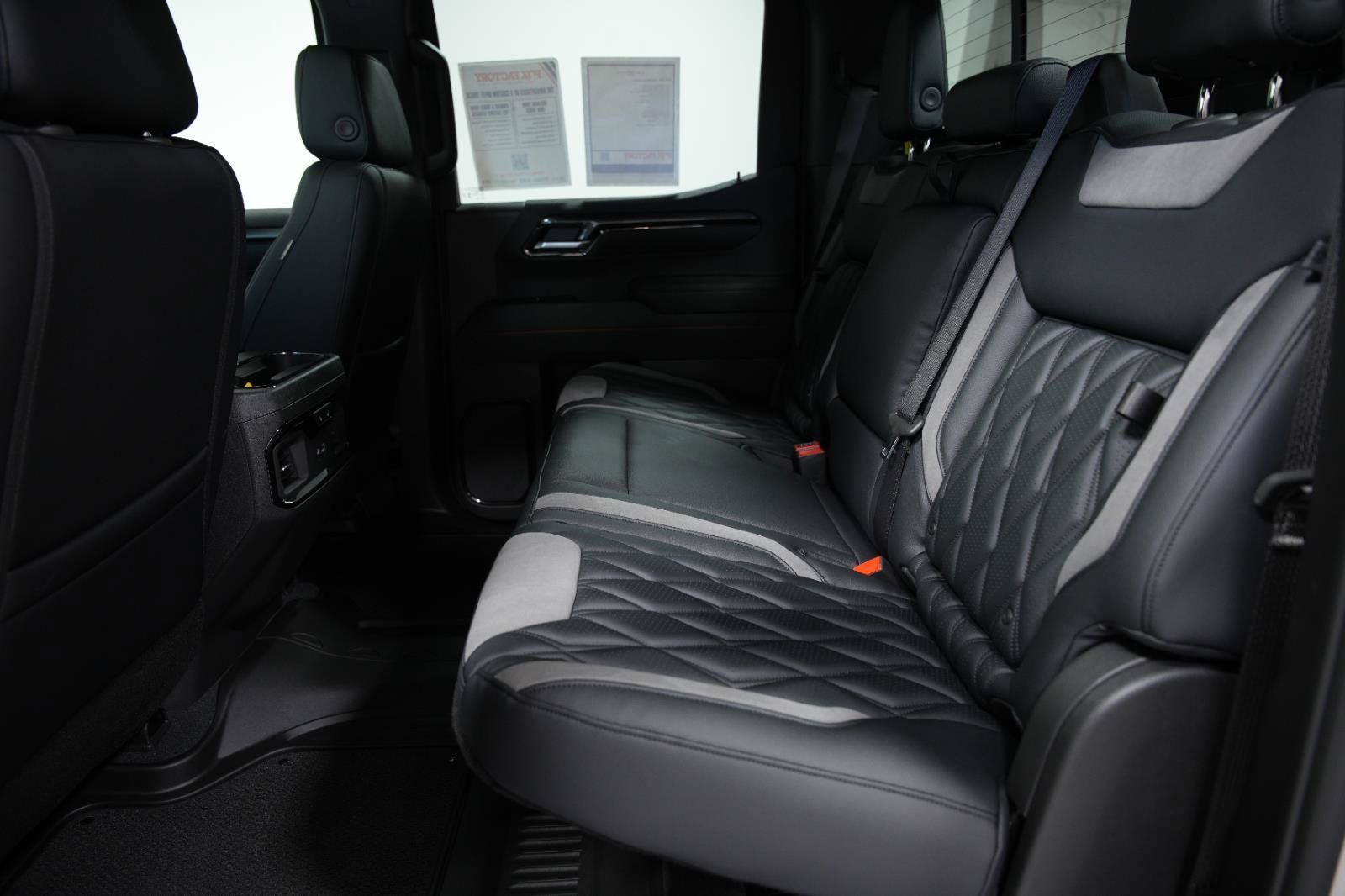 New 2026 GMC Sierra 1500 AT4 w/ AT4 Premium Package AWD/4WD image 26