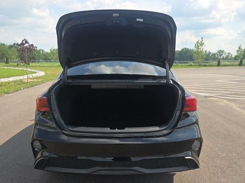 Used 2024 Kia Forte LX FWD image 11
