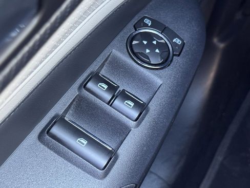 Used 2024 Ford Mustang Premium image 21