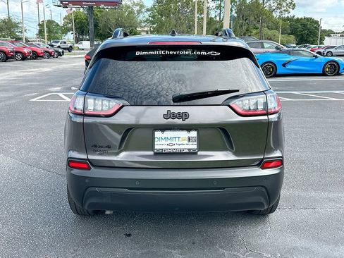 Used 2023 Jeep Cherokee Altitude Lux AWD/4WD image 6