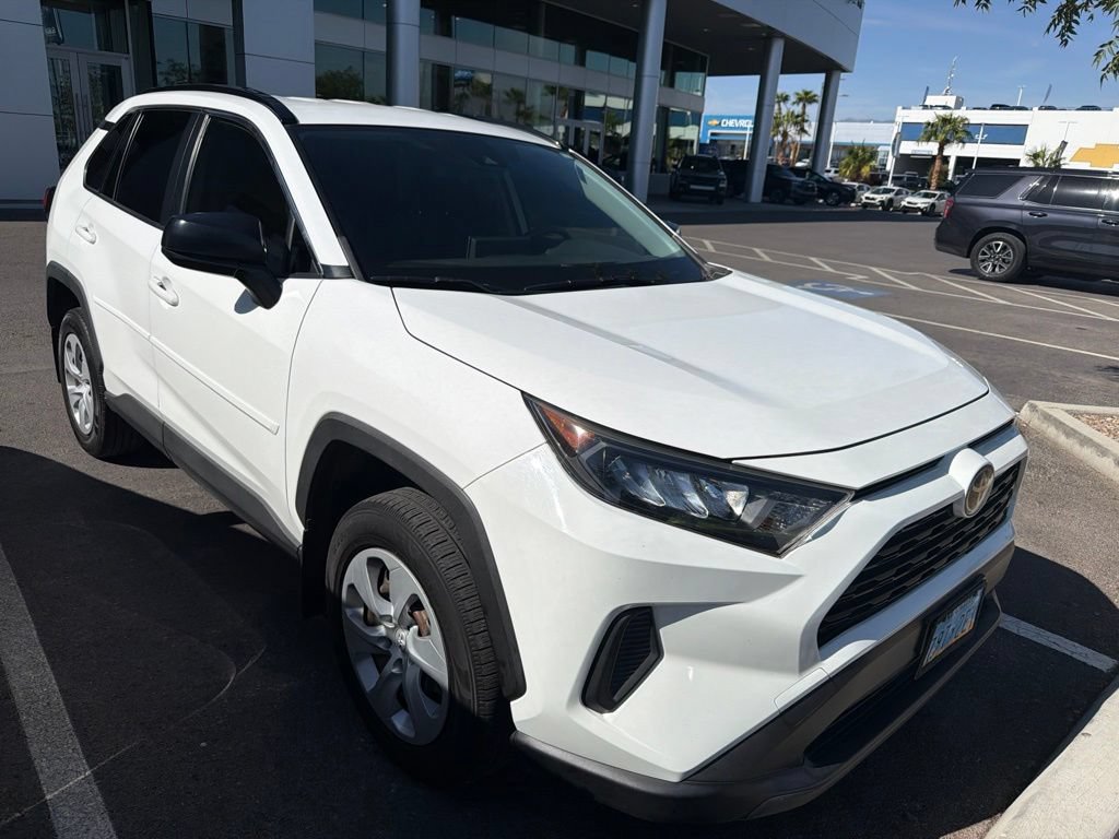 Used 2019 Toyota RAV4 LE w/ Carpet Mat Package FWD image 29