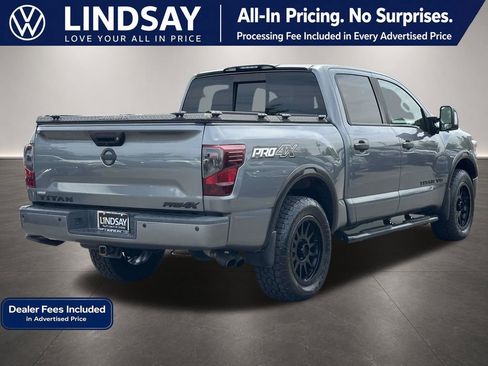 Used 2018 Nissan Titan PRO-4X w/ Pro-4x Convenience Package AWD/4WD image 7
