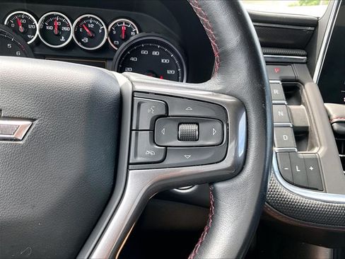 Used 2021 Chevrolet Suburban RST AWD/4WD image 21