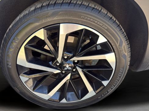 Used 2023 Mitsubishi Outlander SE FWD image 34