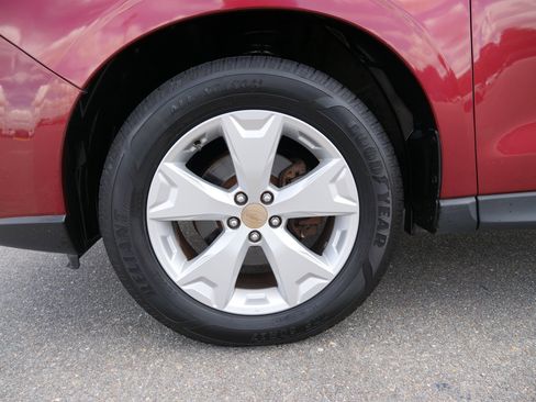 Used 2016 Subaru Forester 2.5i Premium image 13