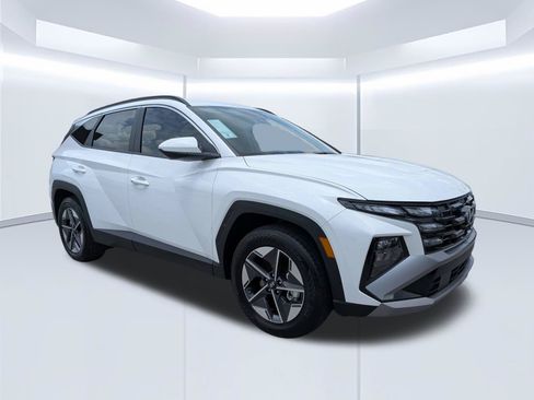 Certified 2026 Hyundai Tucson SEL FWD image 2