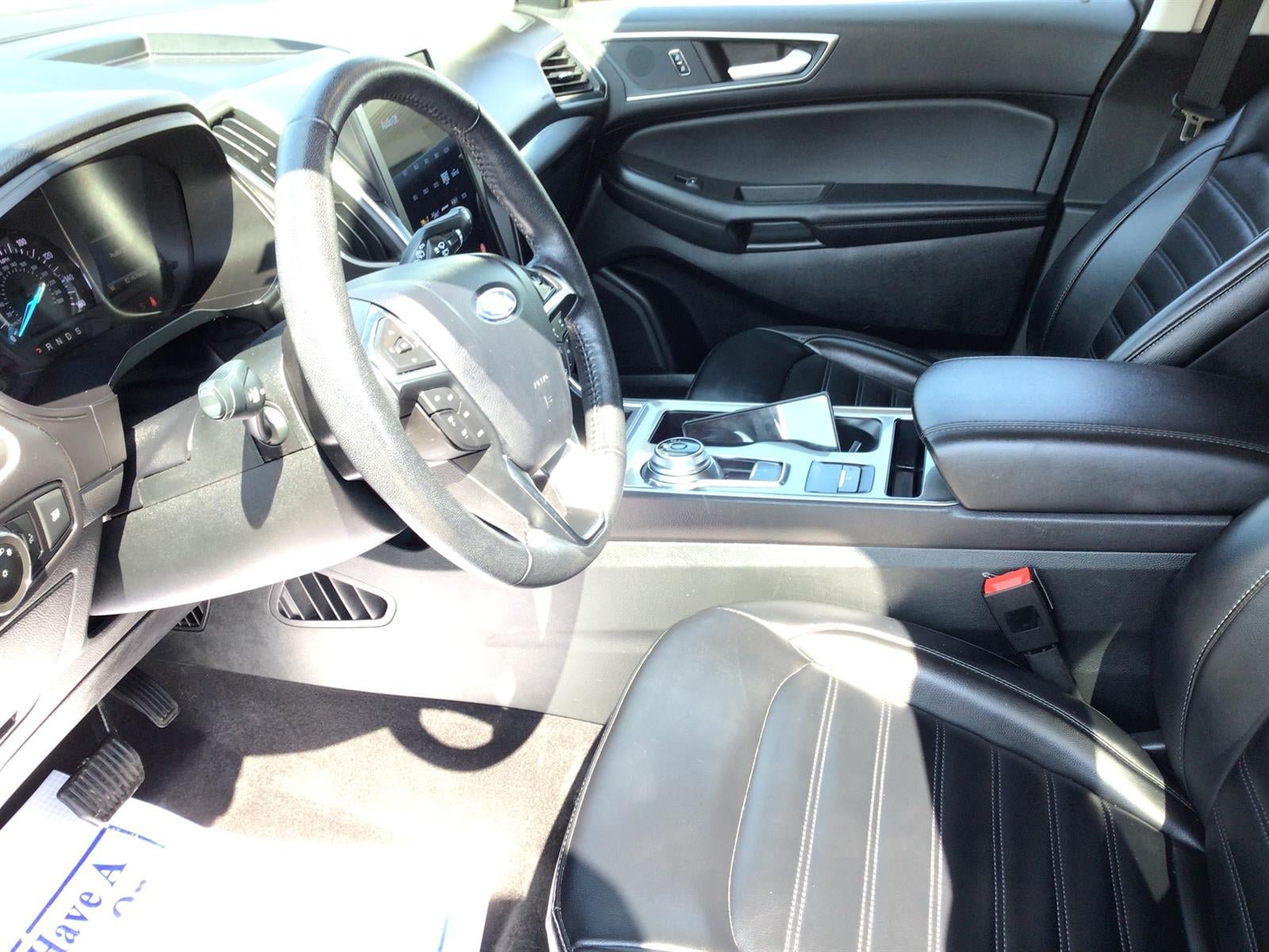 Certified 2024 Ford Edge SEL AWD/4WD image 3
