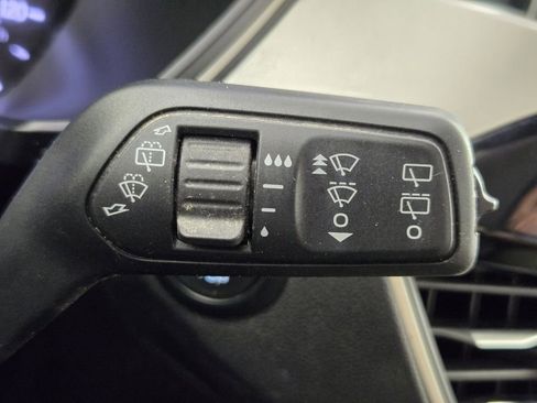 Used 2020 Ford Escape SE FWD image 31