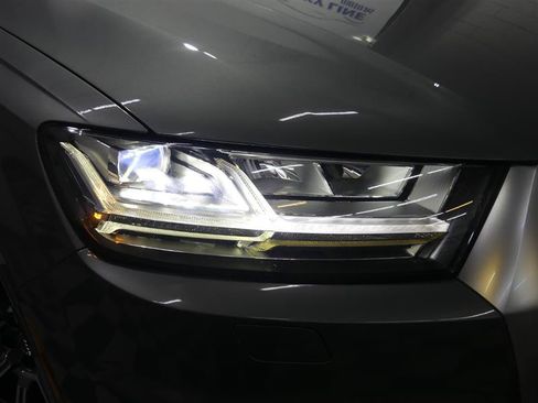 Used 2018 Audi Q7 2.0T Premium Plus w/ Premium Plus Package AWD/4WD image 14