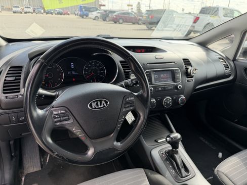 Used 2015 Kia Forte EX w/ UVO Package W/17" Alloys FWD image 5