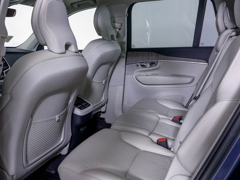 Used 2023 Volvo XC90 B6 Plus w/ Protection Package Premier AWD/4WD image 7