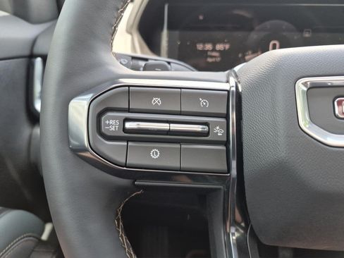 New 2026 GMC Terrain AT4 w/ Technology Package II AWD/4WD image 18