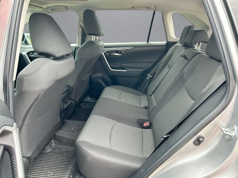 Used 2023 Toyota RAV4 XLE w/ Convenience Package FWD image 31