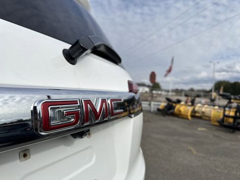 Used 2020 GMC Acadia Denali image 33