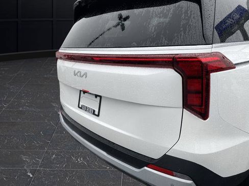 New 2026 Kia Carnival LX image 38