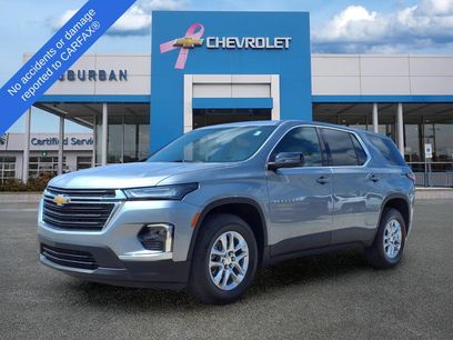 Used 2023 Chevrolet Traverse LS