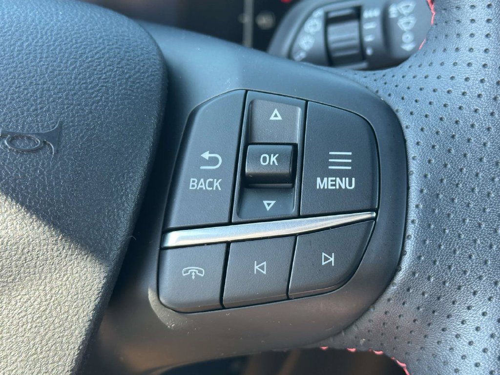 Certified 2024 Ford Escape ST-Line w/ Tech Pack #1 AWD/4WD image 15