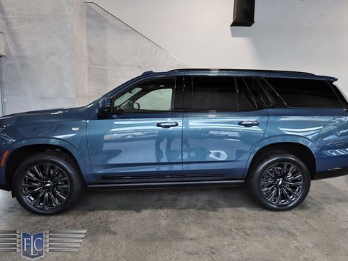 Used 2025 Cadillac Escalade Sport Platinum w/ LPO, ONYX Package image 2