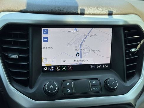 Used 2021 GMC Acadia SLT w/ Technology Package FWD image 4