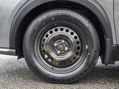 Used 2022 Nissan Kicks S image 14