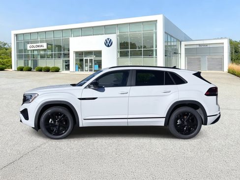 New 2026 Volkswagen Atlas Cross Sport SEL R-Line AWD/4WD image 2